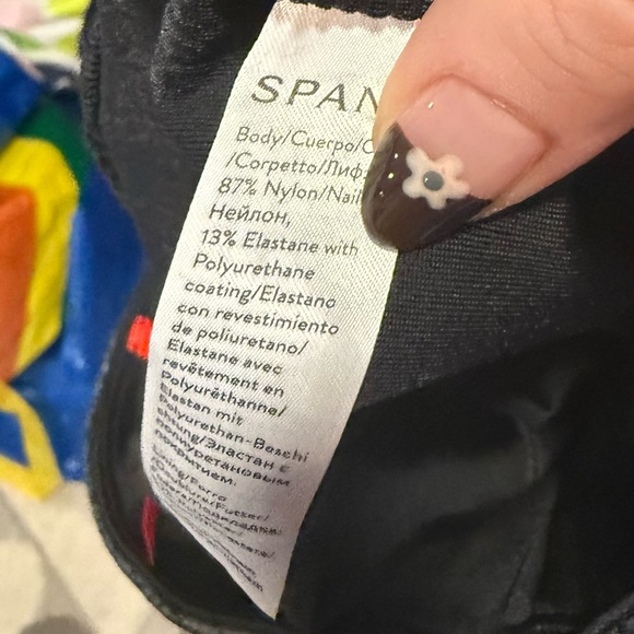 Spanx Faux Leather Snake Shine Pebbled Leggings, size Medium - Picture 4 of 8